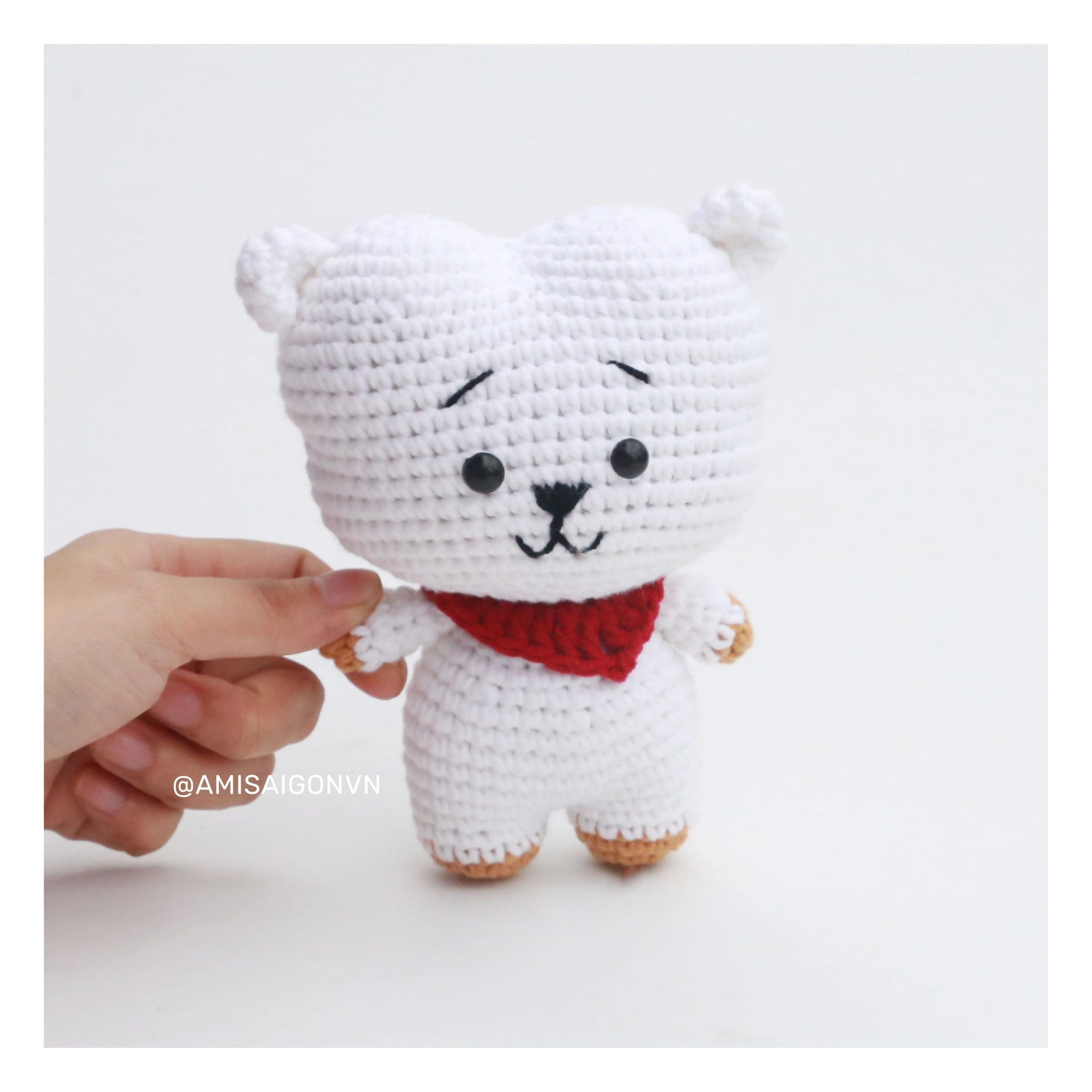 RJ-sheep-amigurumi-crochet-pattern-amisaigon-bts-bt21