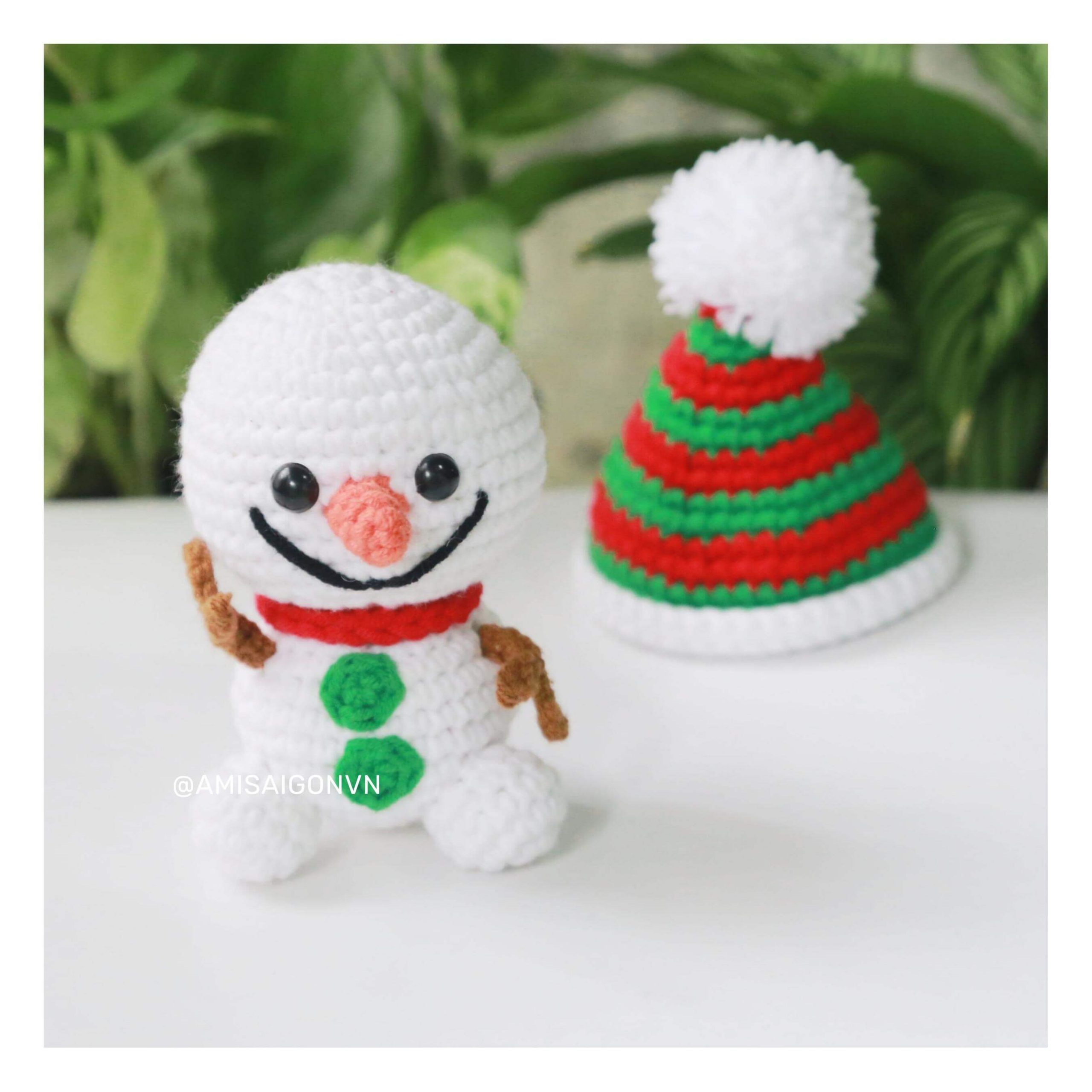 snowman-amigurumi-crochet-pattern-amisaigon (2)