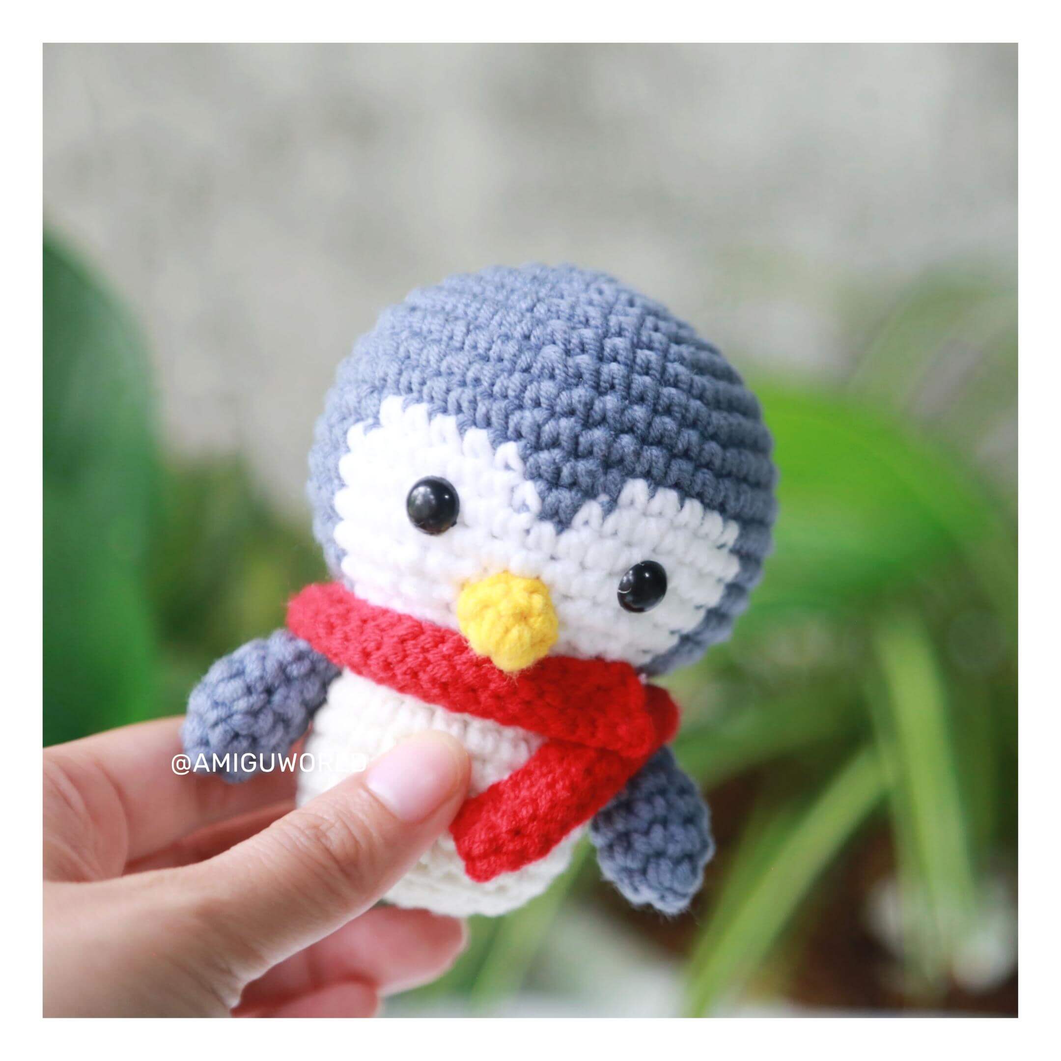 Penguin – Christmas | Crochet Pattern | Amigurumi Tutorial PDF in English | AmiguWorld