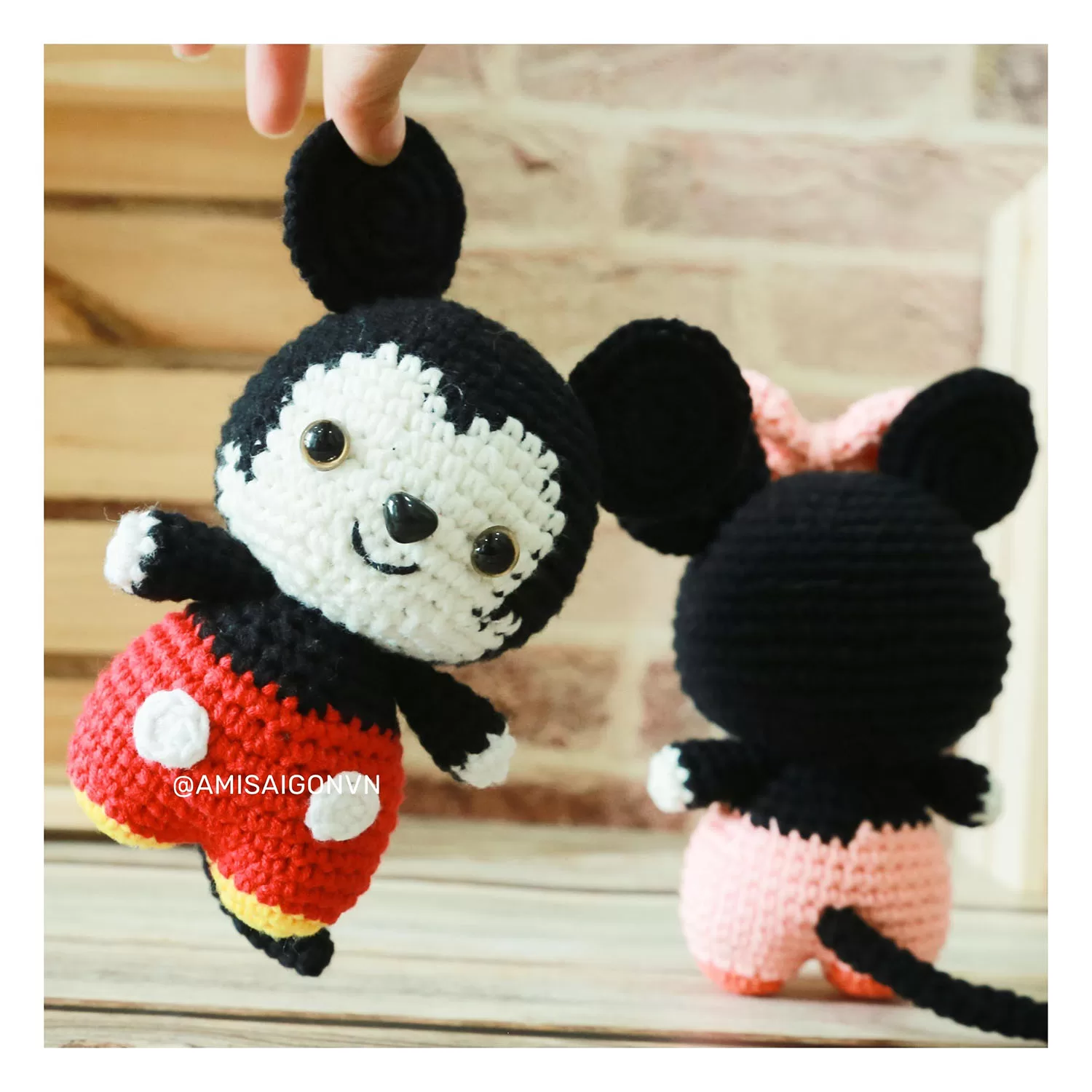 Mickey Mouse Amigurumi | Crochet Pattern | Amigurumi Tutorial PDF in English | AmiSaigon