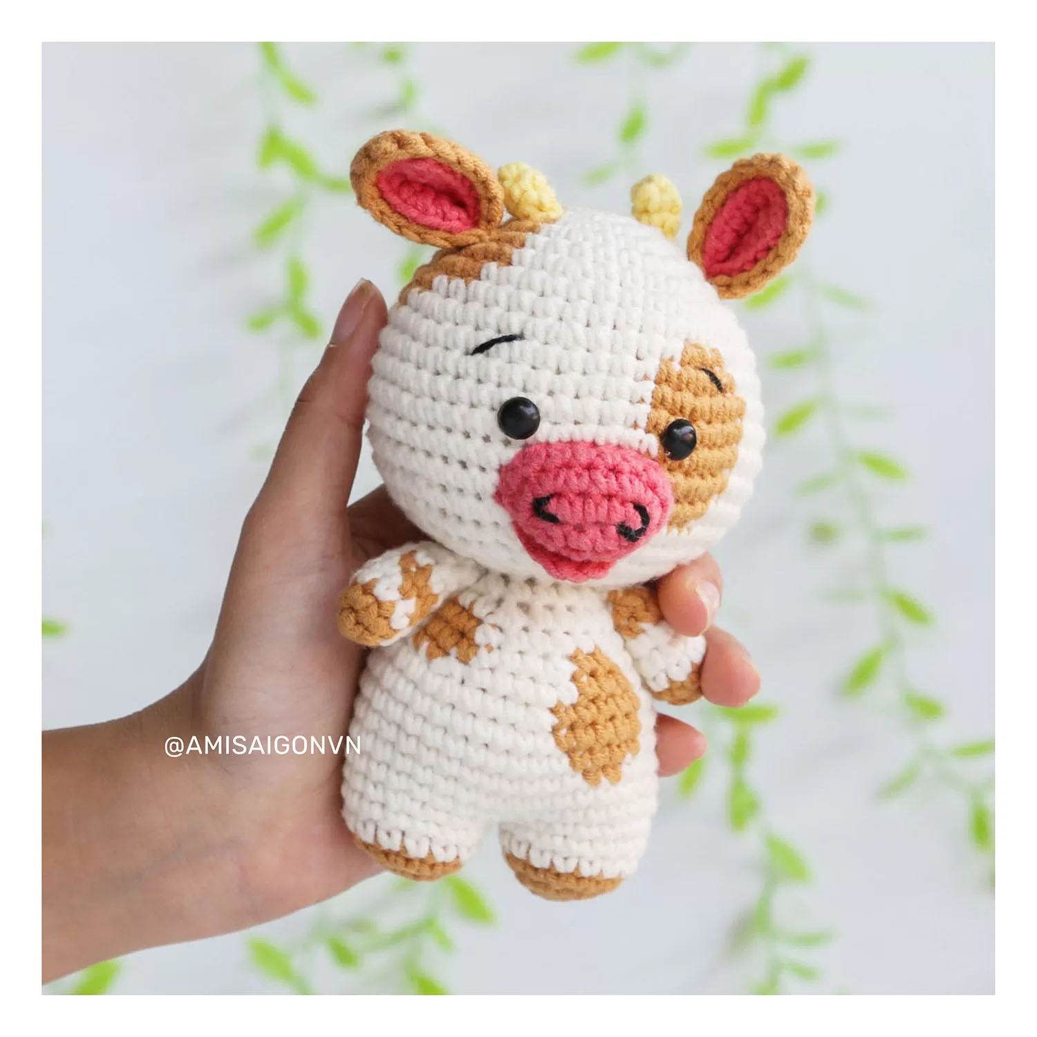 Cow Amigurumi | Crochet Pattern | Amigurumi Tutorial PDF in English | AmiSaigon