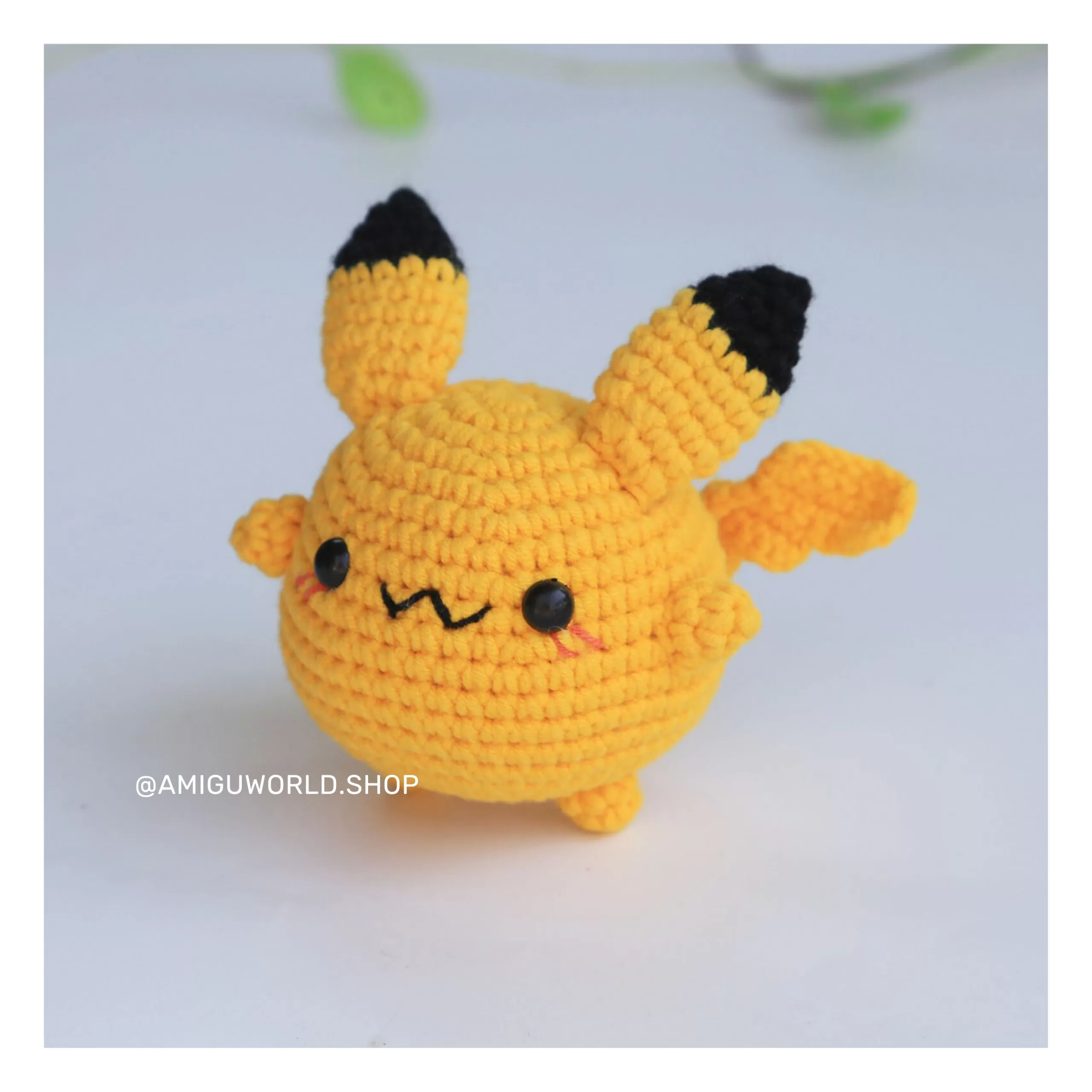 pikachu-amigurumi-doll-finished-by amiguworld (7)
